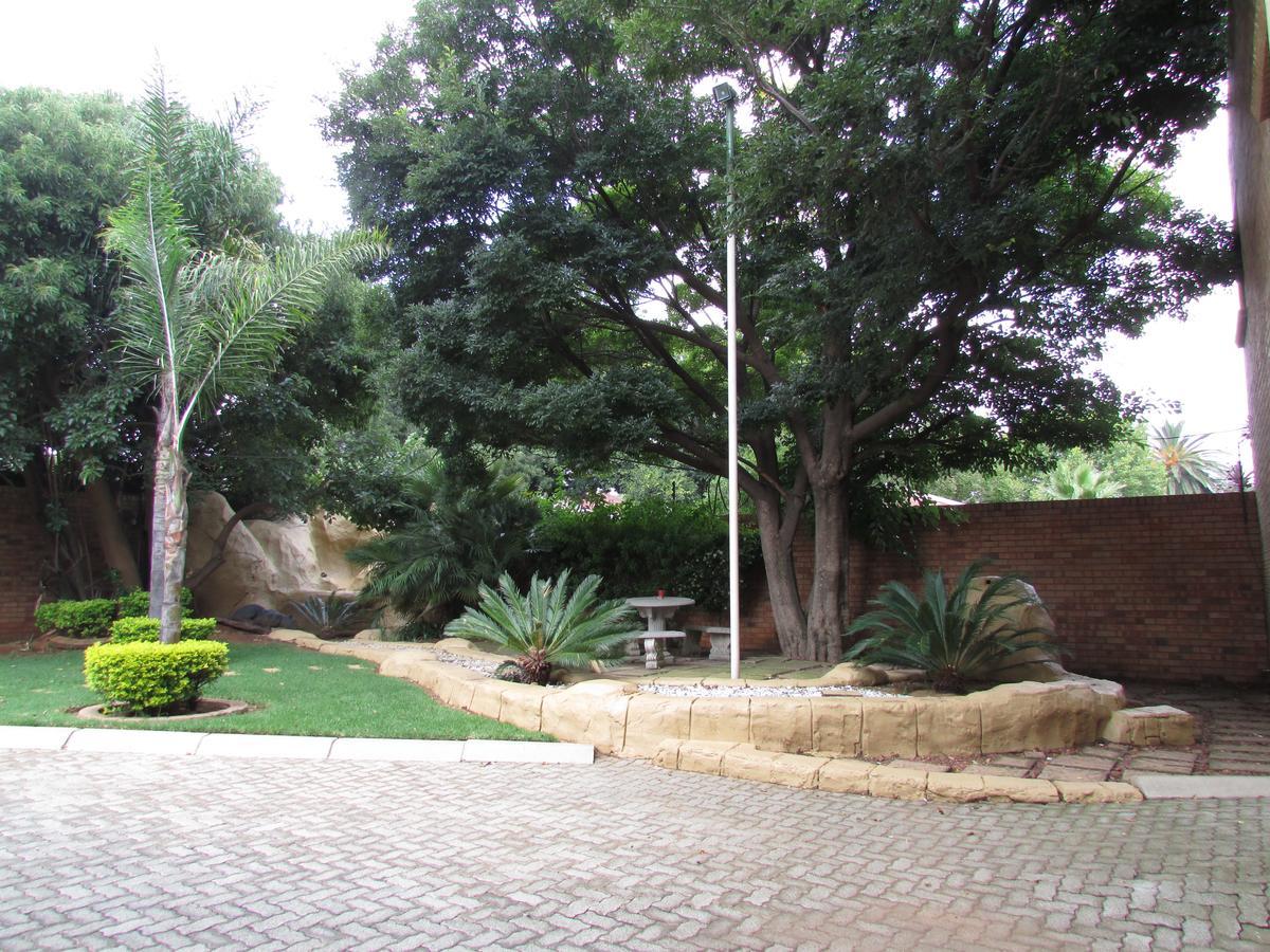 Europrime Boutique Hotel Boksburg Esterno foto