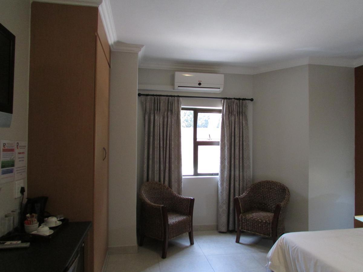 Europrime Boutique Hotel Boksburg Esterno foto