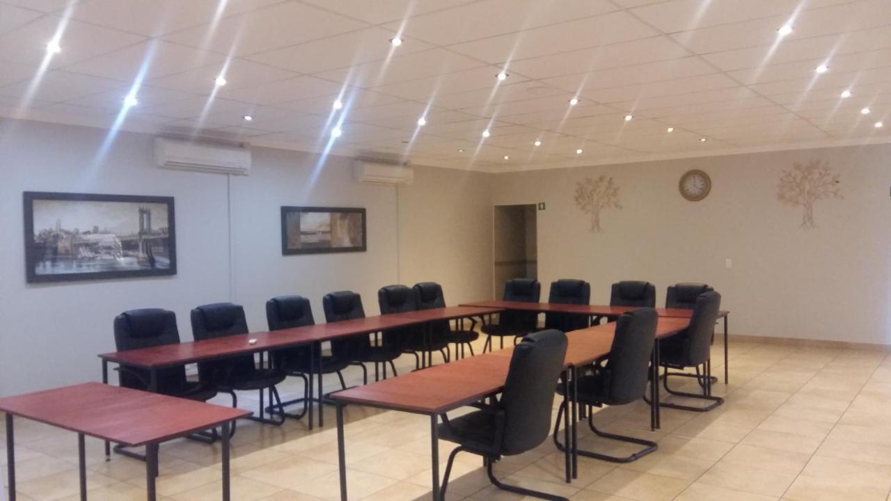 Europrime Boutique Hotel Boksburg Esterno foto