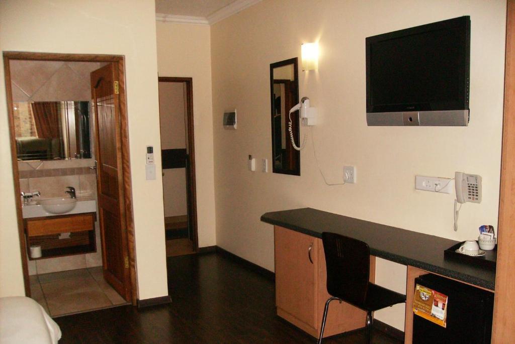Europrime Boutique Hotel Boksburg Esterno foto